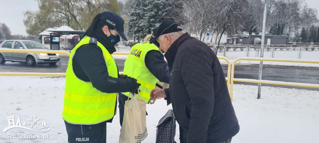 Bądź widoczny - policjanci dbają o bezpieczeństwo pieszych!