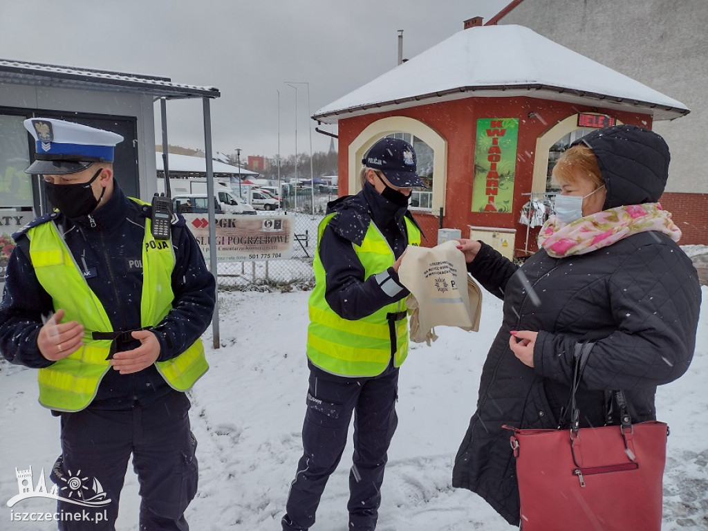 Bądź widoczny - policjanci dbają o bezpieczeństwo pieszych!