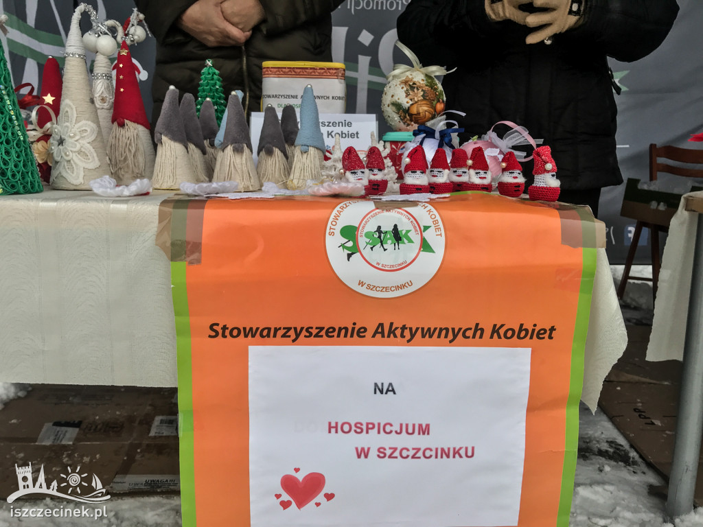 Bombki decupage, origami, z tasiemek, kanzaschi... przed Hosso trwa kiermasz ozdób świątecznych