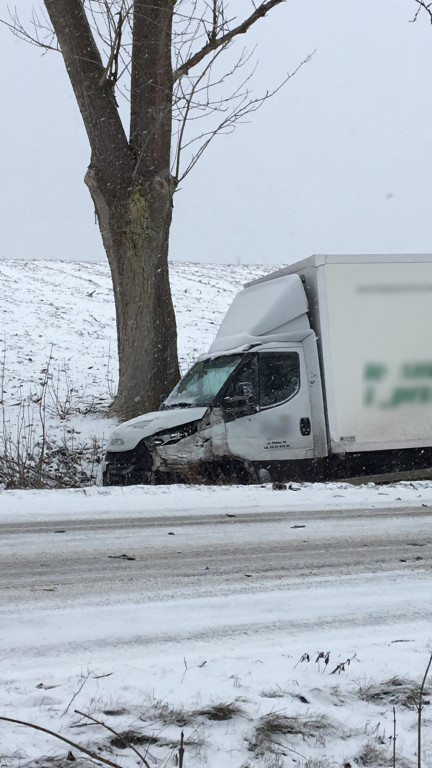 Zderzenie dwóch samochodów pod Parsęckiem