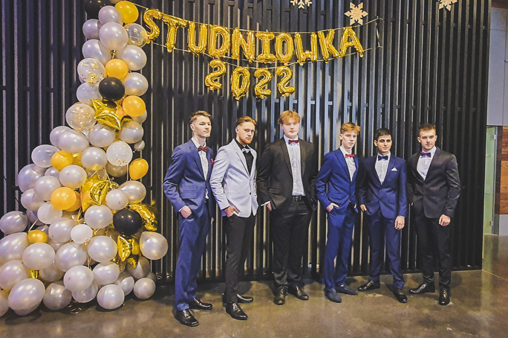 Studniówka I LO w Szczecinku 2022