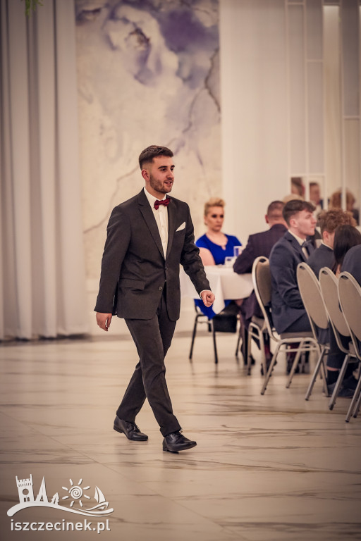 Studniówki 2022: Tak balowali uczniowie Ekonomika
