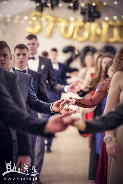 Studniówki 2022: Tak bawili się uczniowie Rolniczaka