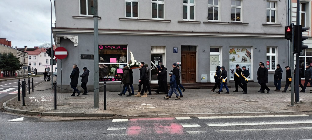Męski Różaniec ponownie na ulicach Szczecinka