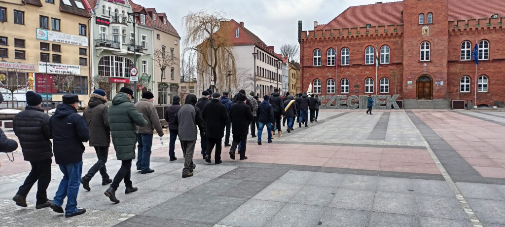 Męski Różaniec ponownie na ulicach Szczecinka