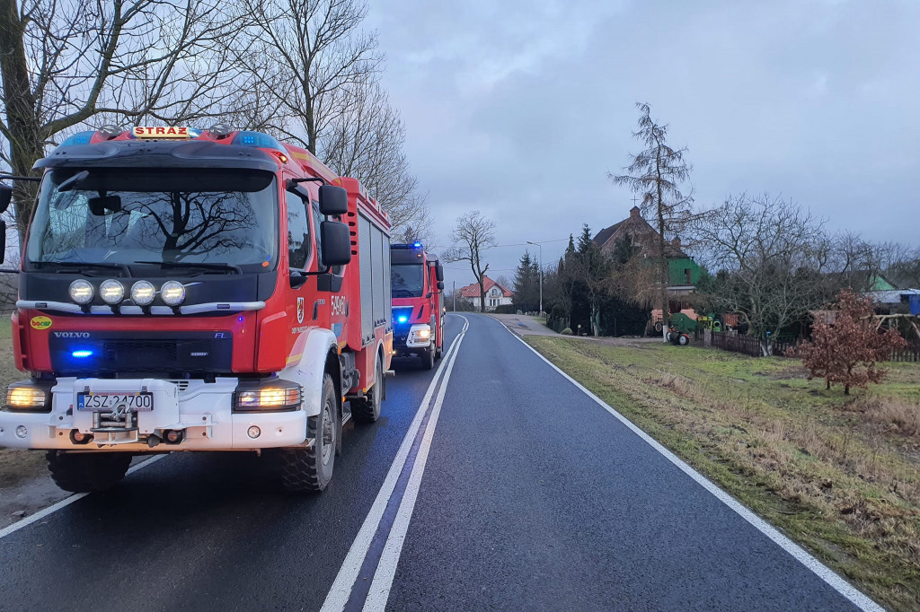 Wypadek na DW172. Dwie osoby ranne