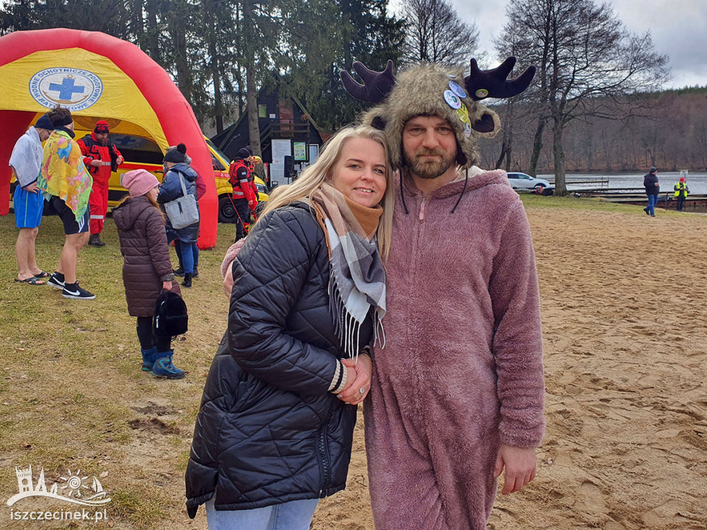 Zimna woda i gorące serca, czyli morsowanie w Białym Borze