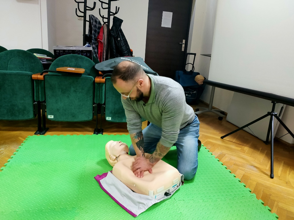 Pracownicy starostwa przeszkoleni z pierwszej pomocy
