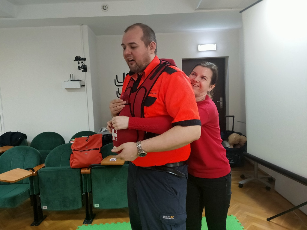 Pracownicy starostwa przeszkoleni z pierwszej pomocy