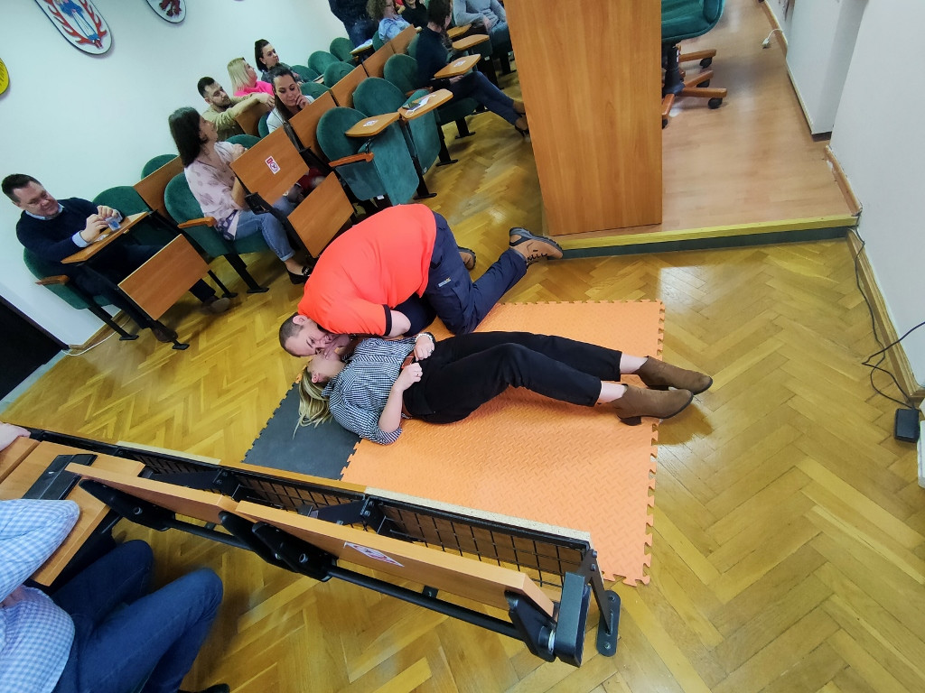 Pracownicy starostwa przeszkoleni z pierwszej pomocy