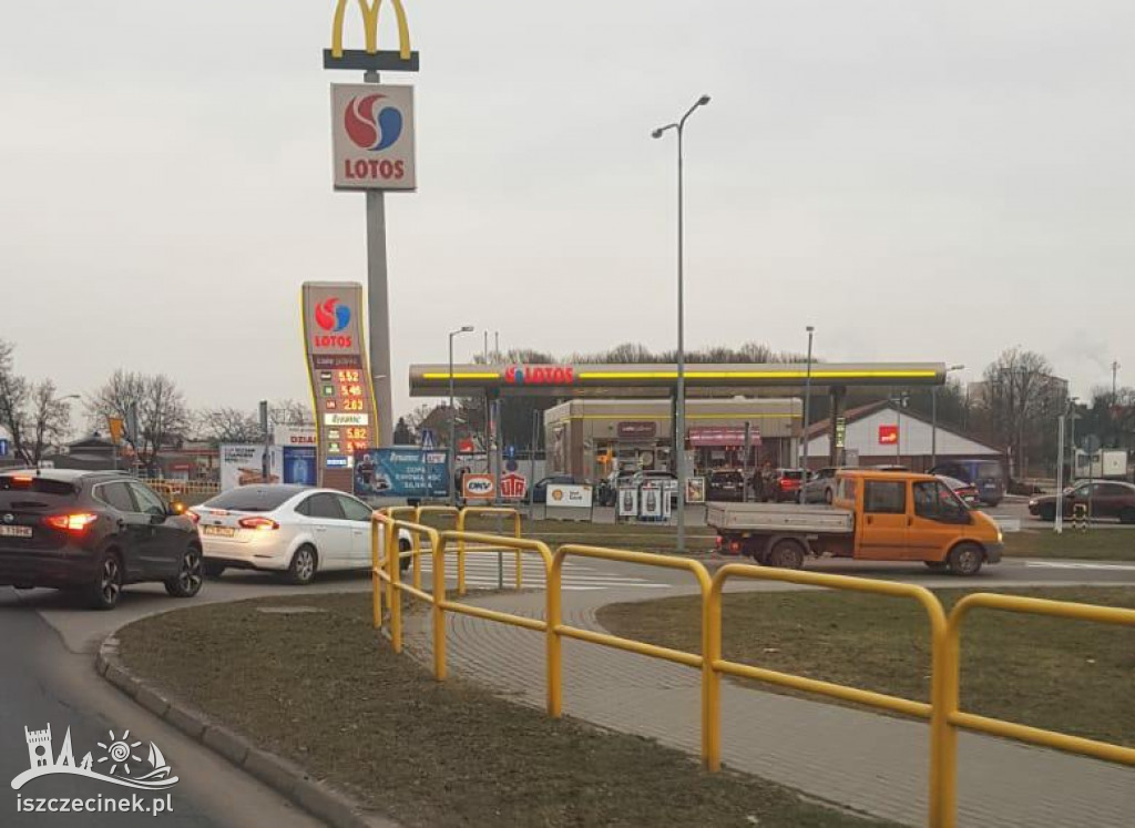 Panika na stacjach benzynowych. PKN Orlen: Paliwa nie zabraknie