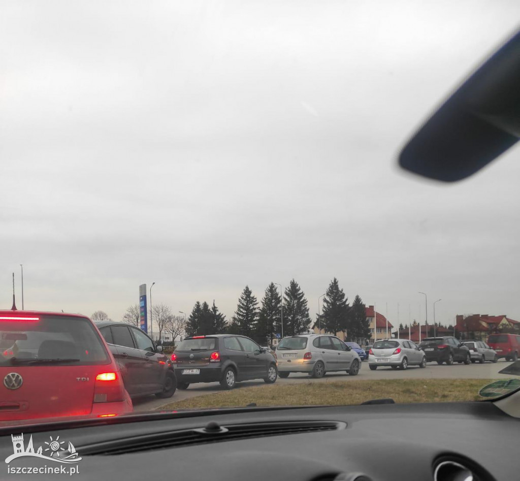 Panika na stacjach benzynowych. PKN Orlen: Paliwa nie zabraknie