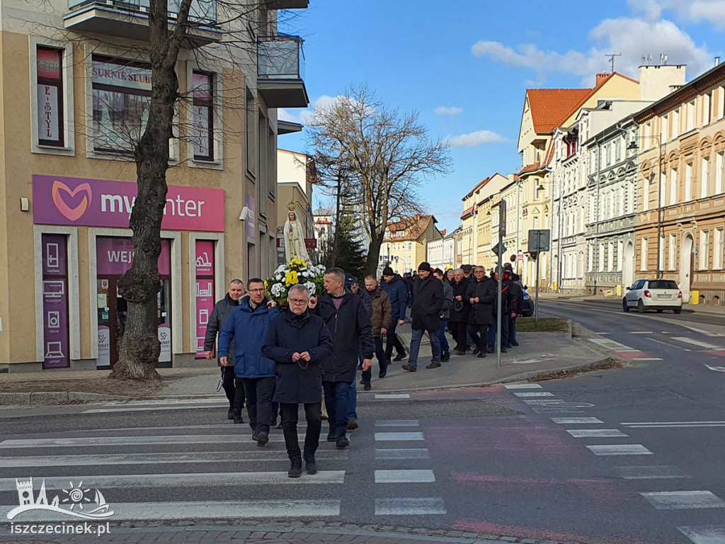 Męski Różaniec – tym razem w intencji pokoju na świecie