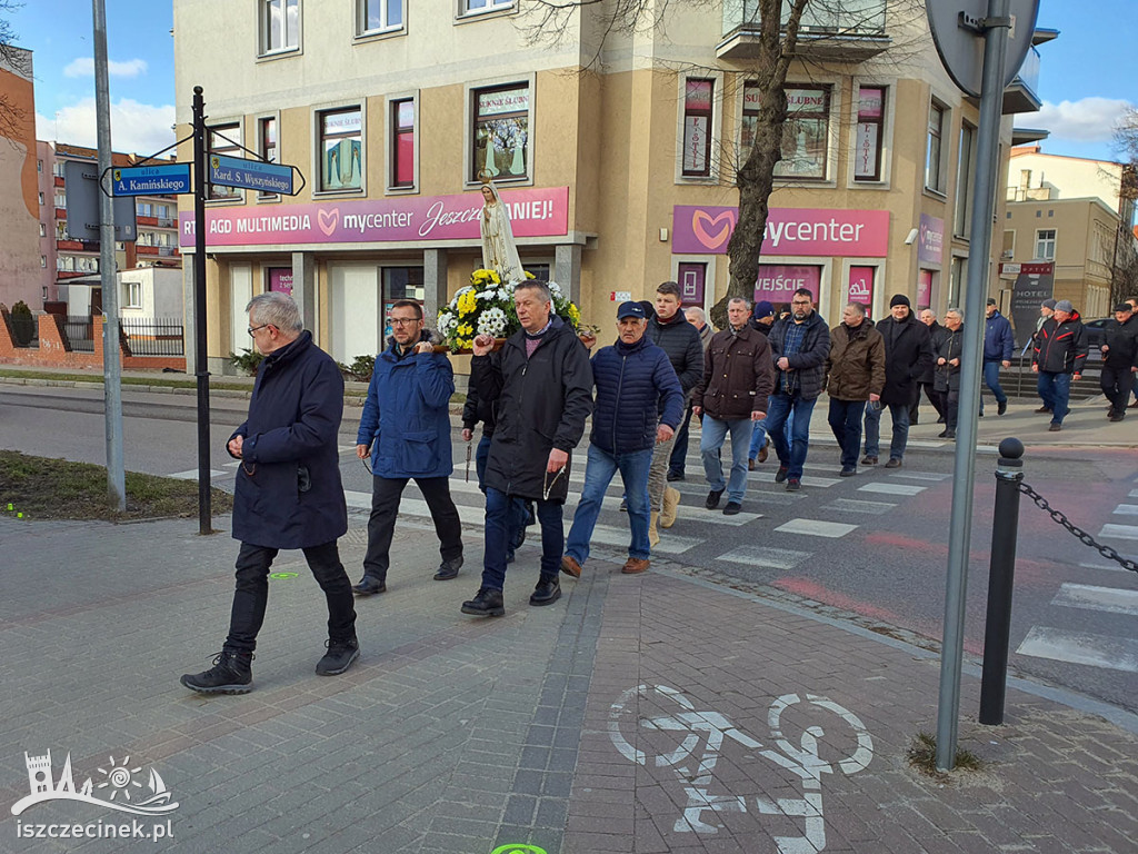 Męski Różaniec – tym razem w intencji pokoju na świecie