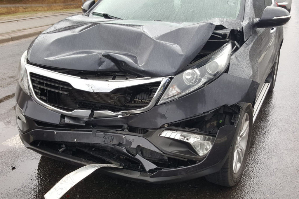 Wypadek na Pilskiej. Kia uderzyła w tył Matiza [ZDJĘCIA]