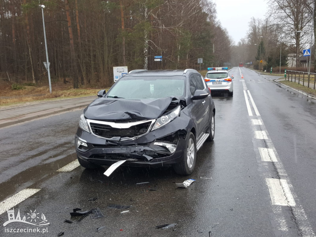 Wypadek na Pilskiej. Kia uderzyła w tył Matiza [ZDJĘCIA]