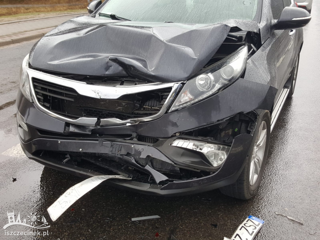 Wypadek na Pilskiej. Kia uderzyła w tył Matiza [ZDJĘCIA]