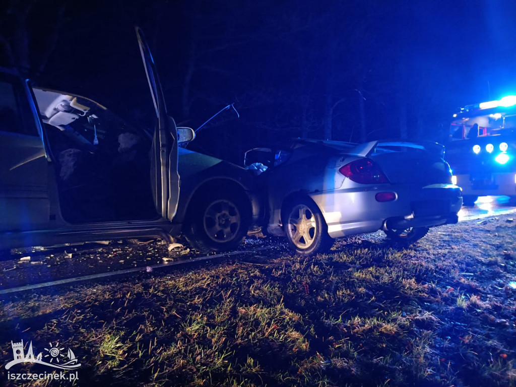 Nocny wypadek na „jedenastce”. Jedna osoba w szpitalu