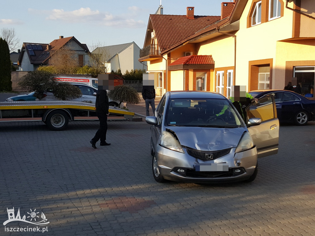 Kolizja trzech samochodów. Było to klasyczne najechanie na tył