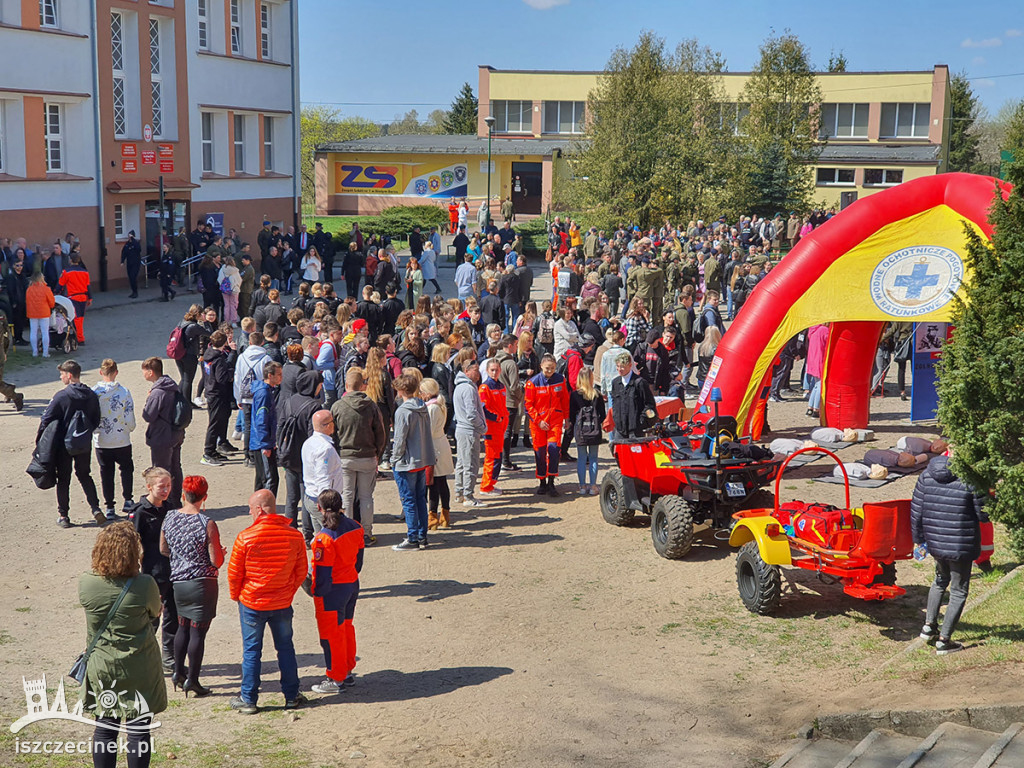 BIAŁY BÓR. Kolejny rocznik klas mundurowych złożył uroczyste ślubowanie