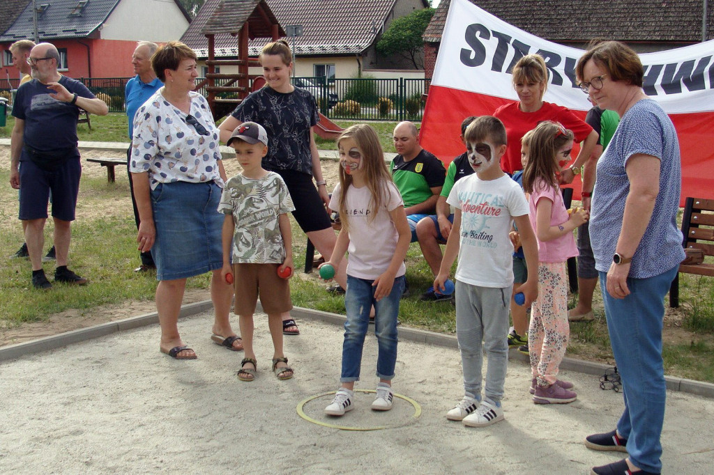 W Starym Chwalimiu grają w kulki. I to jak!