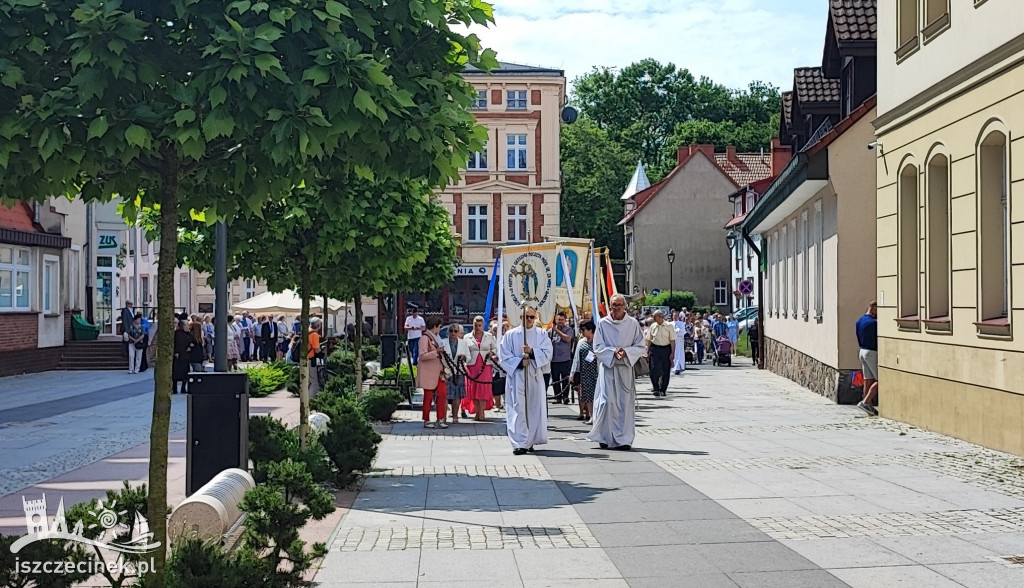 BOŻE CIAŁO. Ulicami miasta przeszły procesje ZDJĘCIA