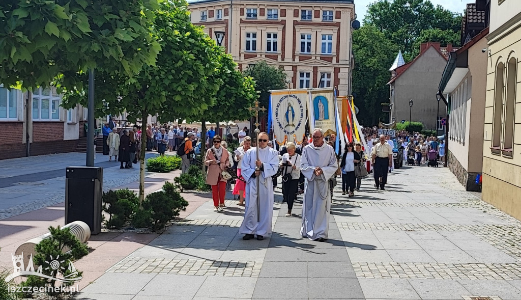 BOŻE CIAŁO. Ulicami miasta przeszły procesje ZDJĘCIA