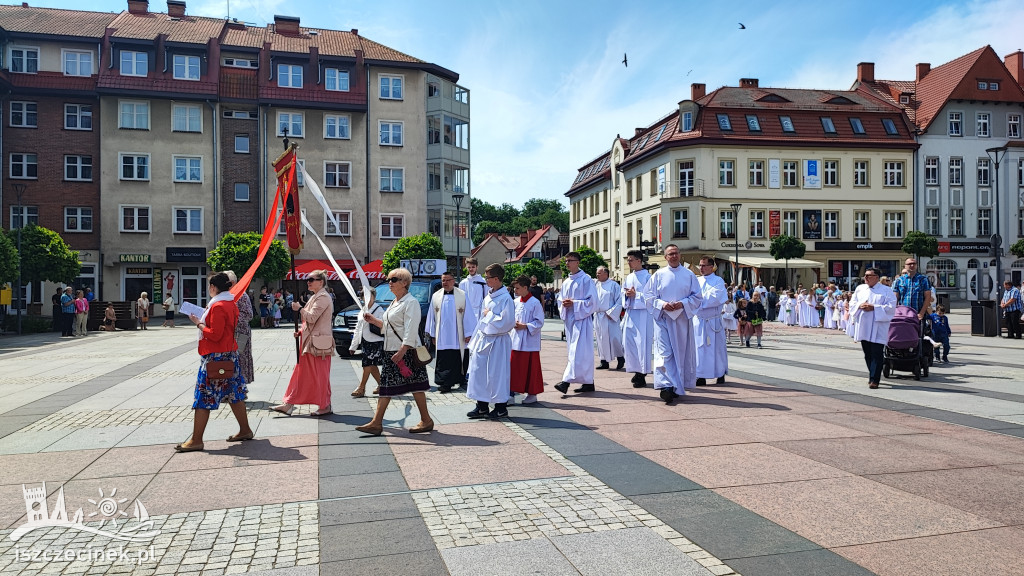 BOŻE CIAŁO. Ulicami miasta przeszły procesje ZDJĘCIA