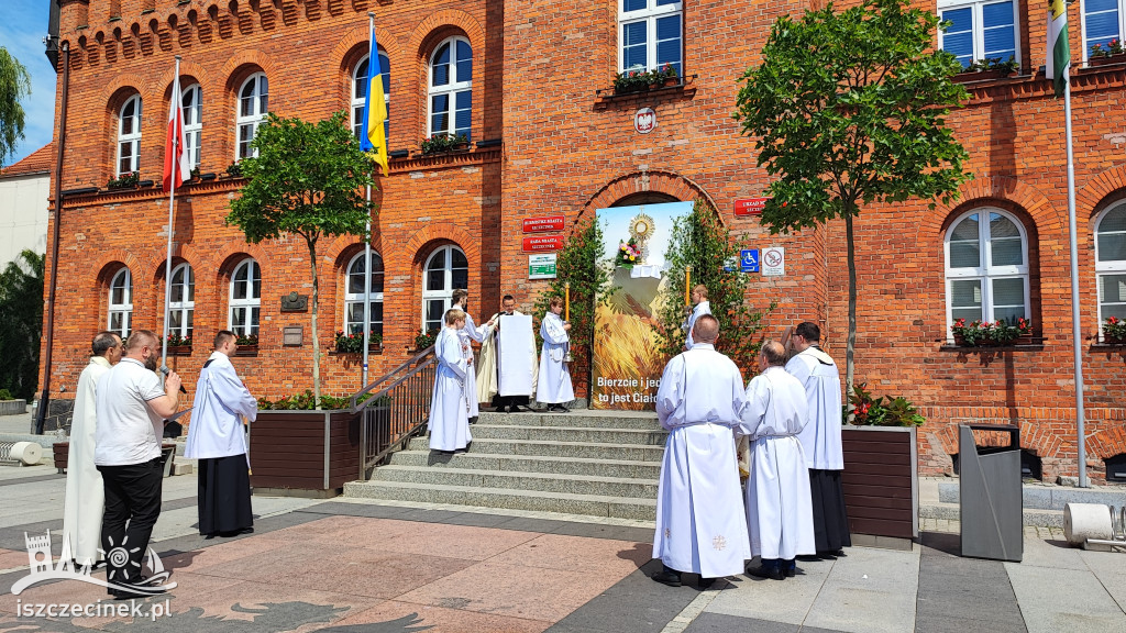 BOŻE CIAŁO. Ulicami miasta przeszły procesje ZDJĘCIA