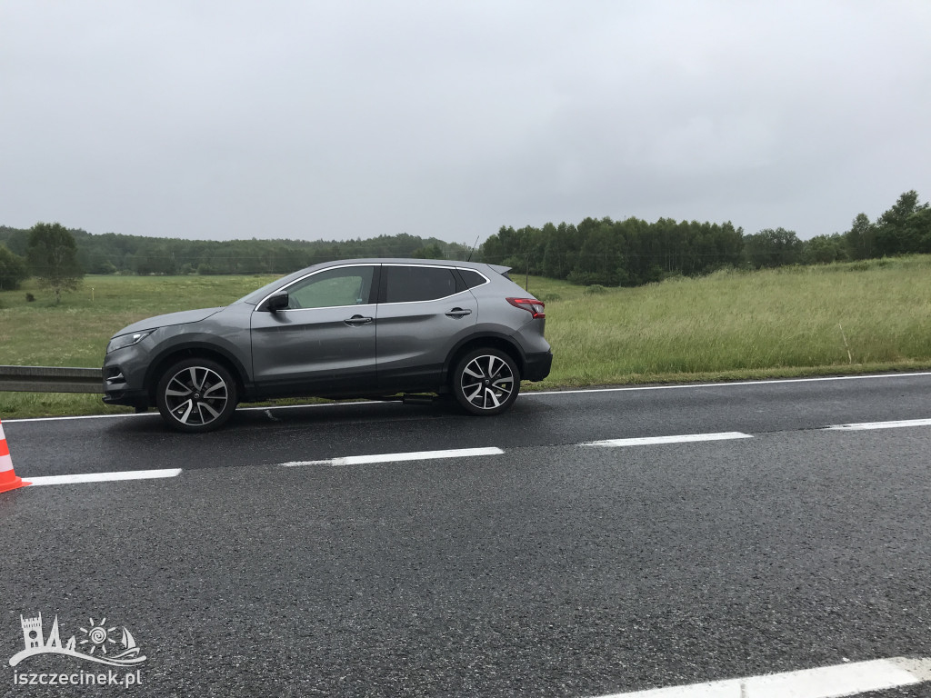 Zderzenie trzech samochodów na DK11. Jedna osoba w szpitalu
