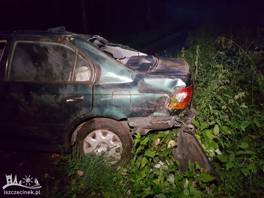 Dachowała honda. Za kierownicą 91-latek