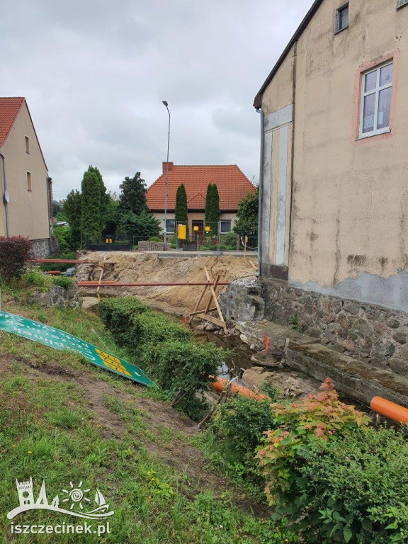 Postęp prac na Wojska Polskiego w Barwicach.
