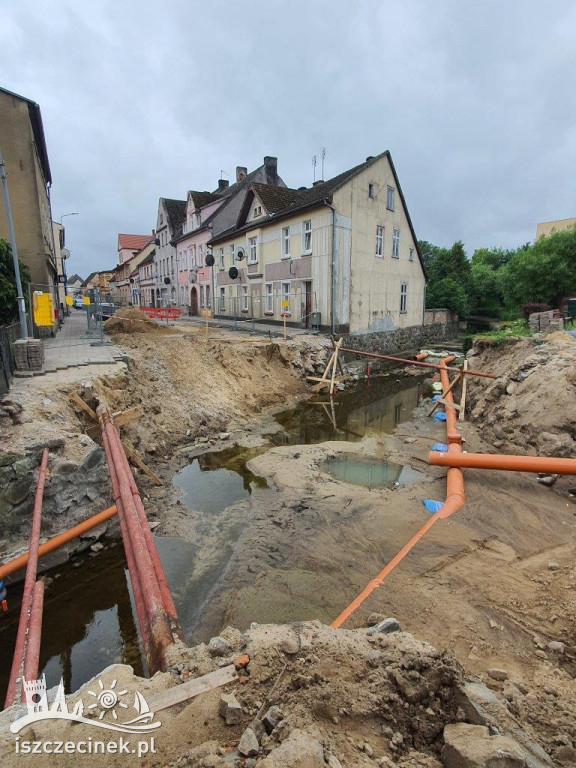 Postęp prac na Wojska Polskiego w Barwicach.