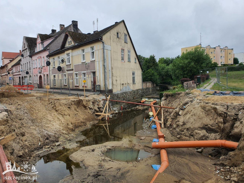Postęp prac na Wojska Polskiego w Barwicach.