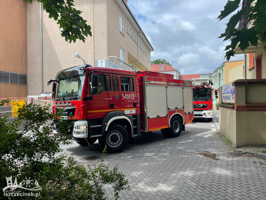 Alarm bombowy w szczecineckim szpitalu