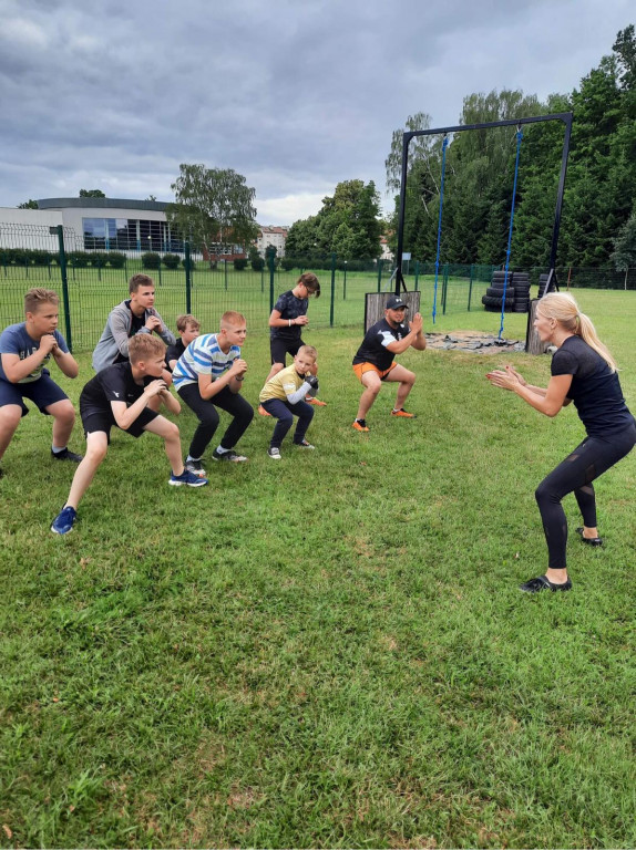 Niesłysząca młodzież i sportowe wyzwanie nad Trzesieckiem.