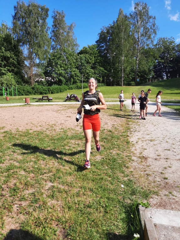 Niesłysząca młodzież i sportowe wyzwanie nad Trzesieckiem.