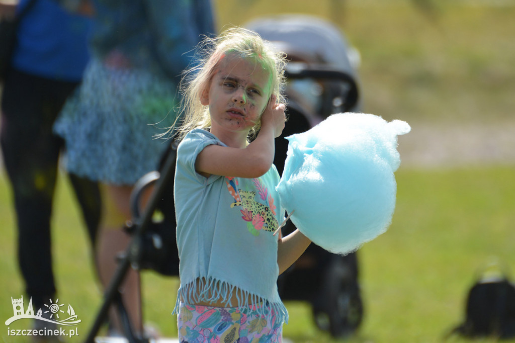 Kolorowy zawrót głowy! Festiwal kolorów Holi dotarł nad Trzesiecko