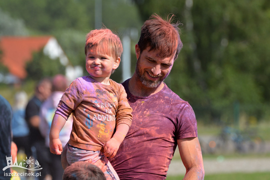 Kolorowy zawrót głowy! Festiwal kolorów Holi dotarł nad Trzesiecko
