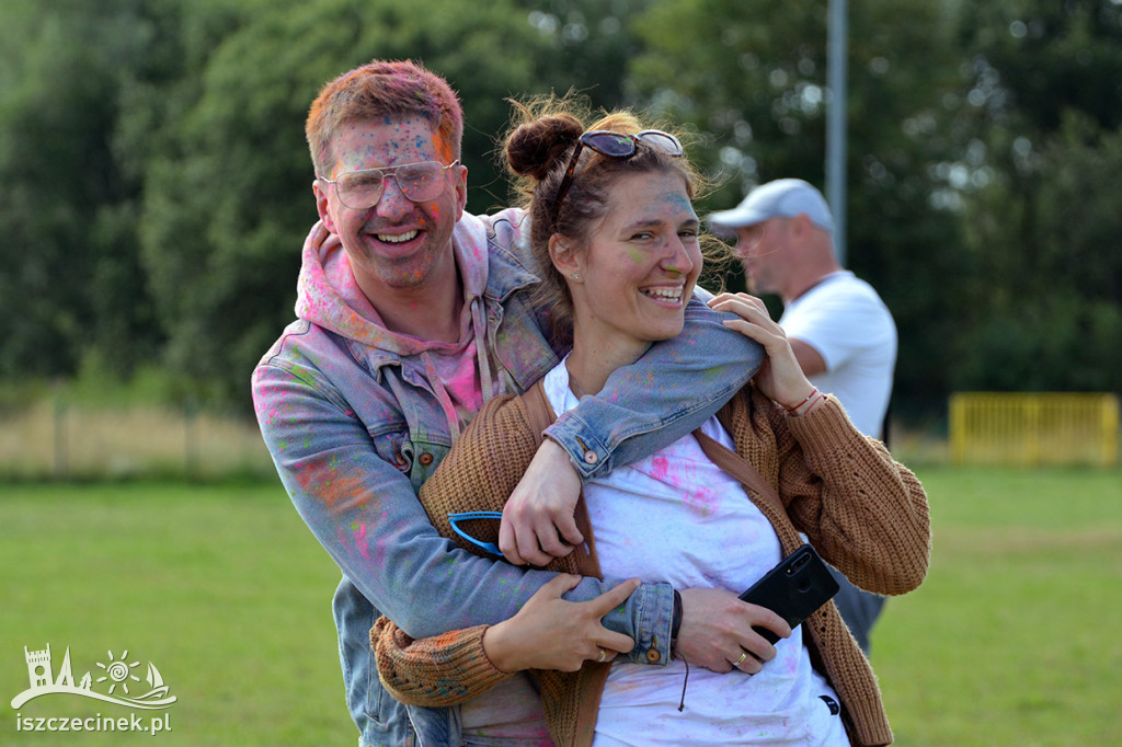 Kolorowy zawrót głowy! Festiwal kolorów Holi dotarł nad Trzesiecko