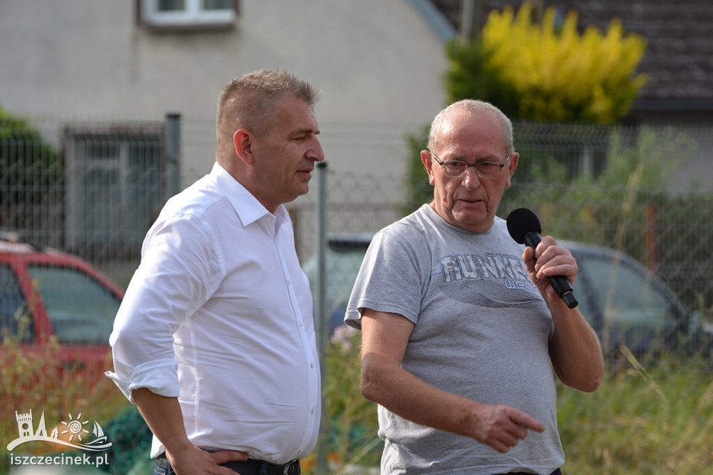 O lokalnych problemach, drożyźnie i nadziei... Bartosz Arłukowicz spotkał się z mieszkańcami Turowa