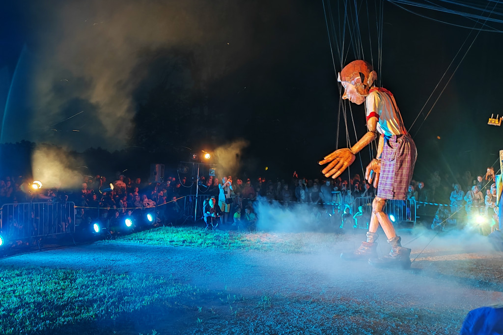 Koncert operowy, podróże Guliwera i pokaz ognia. Za nami I dzień Art Pikniku
