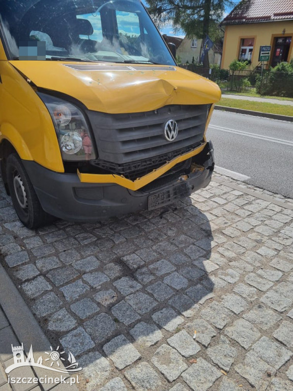 Seria kolizji pod Szczecinkiem. Przyczyna taka sama [ZDJĘCIA]