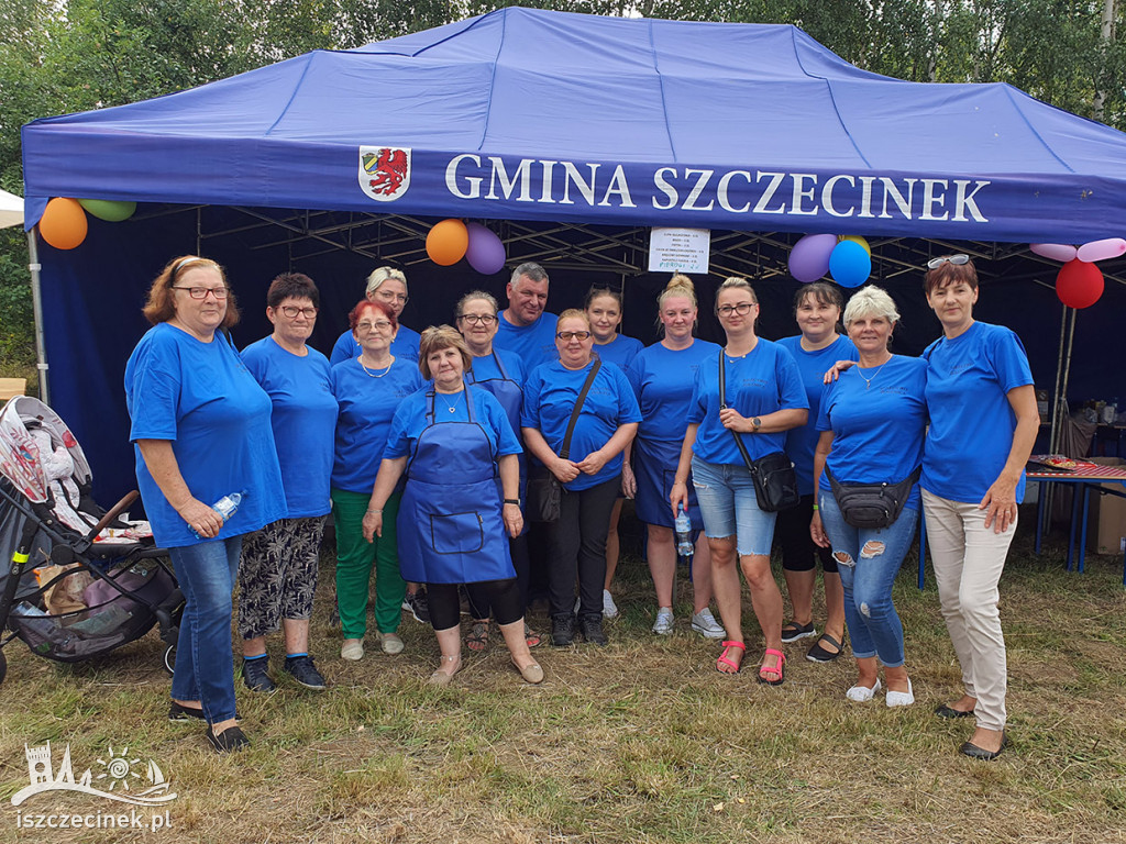 Rodzinny piknik w Żółtnicy na podsumowanie wakacji.