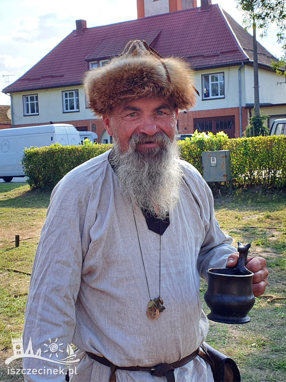 Nie rycerze, a woje. Piknik Słowiański nad rzeką Gęsią.