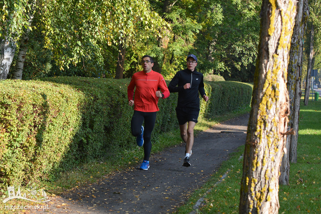 Świętowali jubileusz biegnąc. Dziewiąte urodziny parkrun Szczecinek.