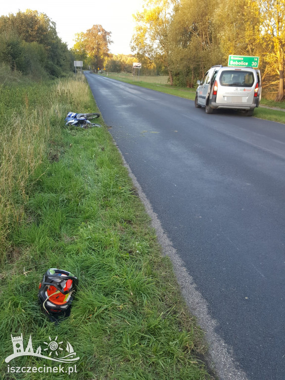 14-latek na crossie zderzył się z samochodem dostawczym. Chłopiec trafił do szpita