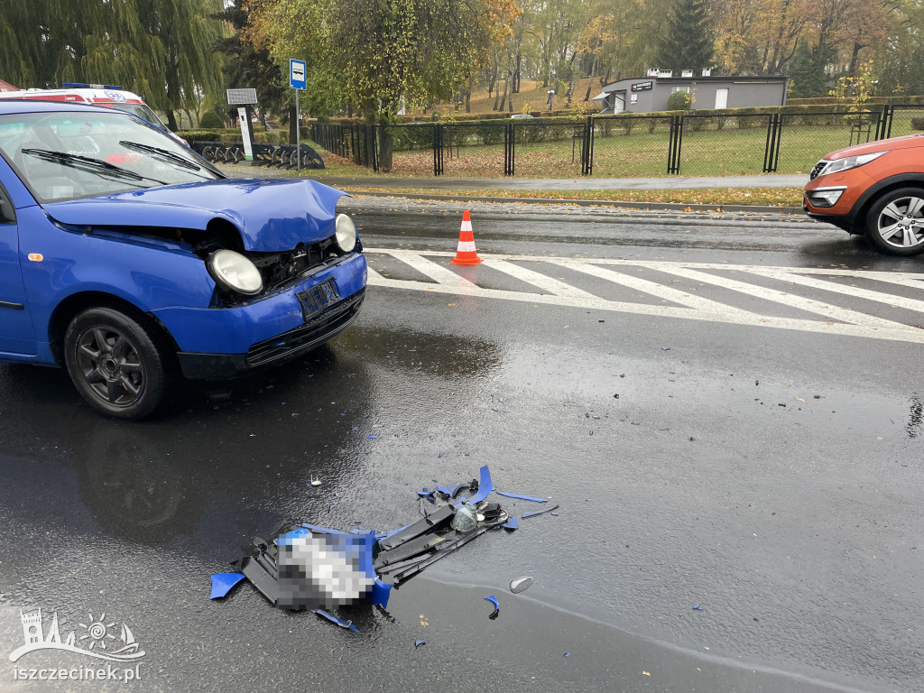 Zderzenie dwóch samochodów na Cieślaka. Utrudnienia w ruchu