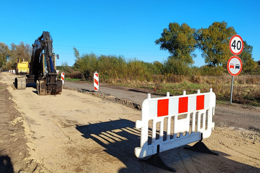 Trwa remont miejskiego odcinka ulicy Rybackiej