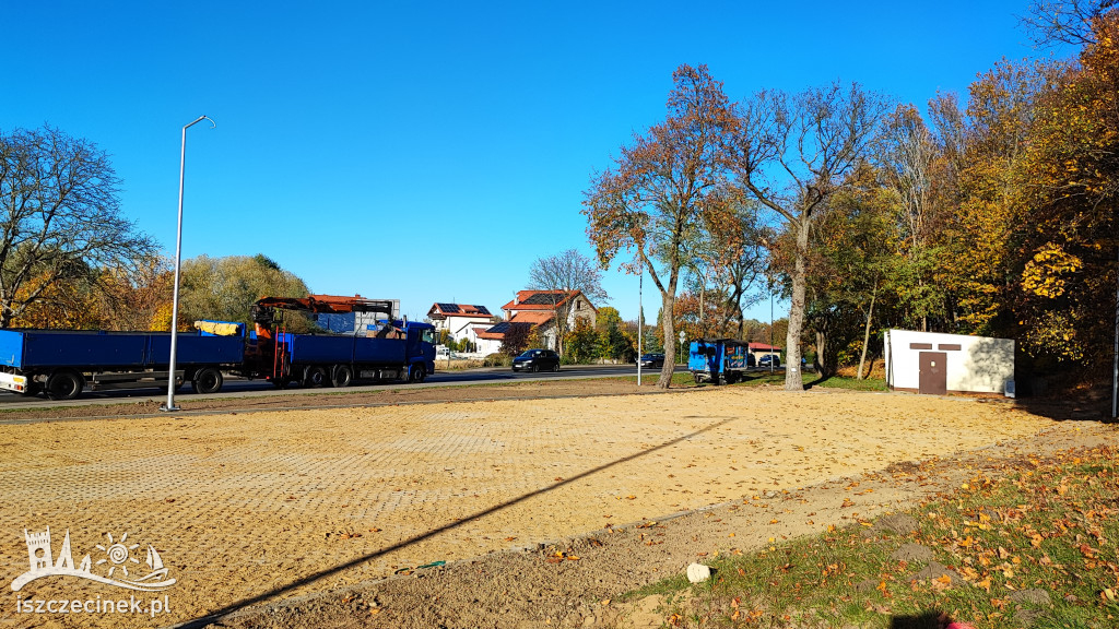 Nowy parking przy cmentarzu gotowy na 1 listopada? Jest na to duża szansa